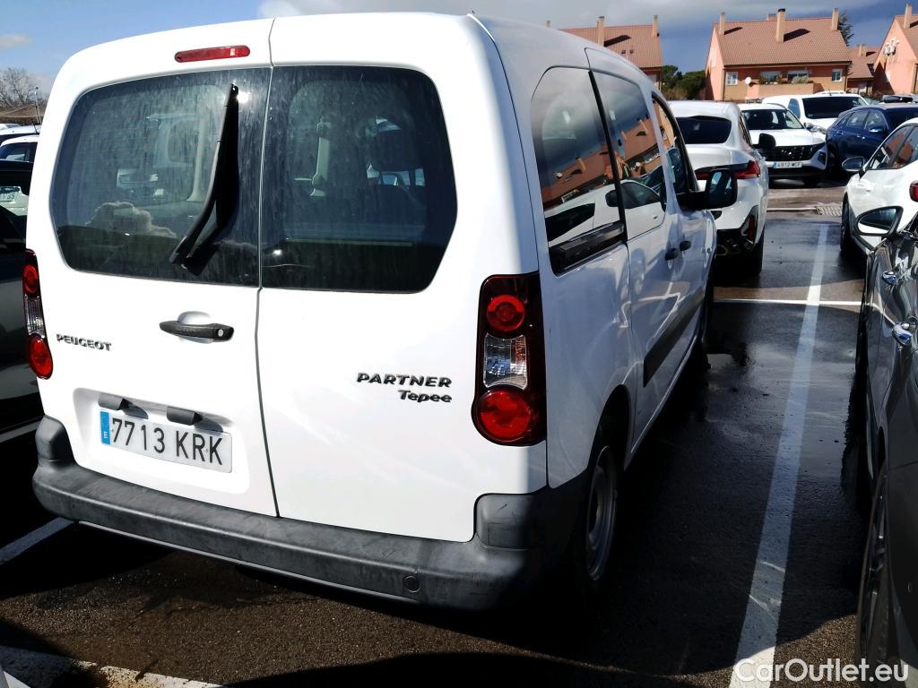  Peugeot  Partner PEUGEOT  / 2015 / 4P / combi TEPEE Access 1.6 BlueHDi 55KW (75CV) #28