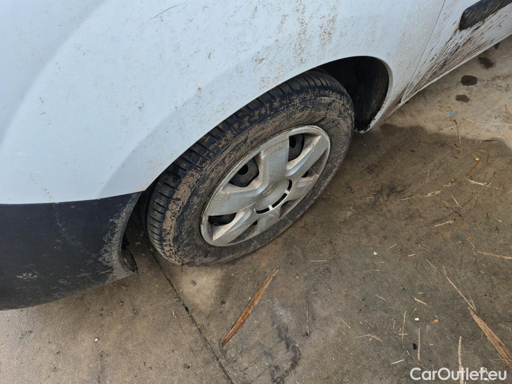  Nissan  NV200 NISSAN NV250 / 2019 / 4P / furgón 2pl 1.5dCi 70 kW (95CV) L1H1 ÓPTIMA #36