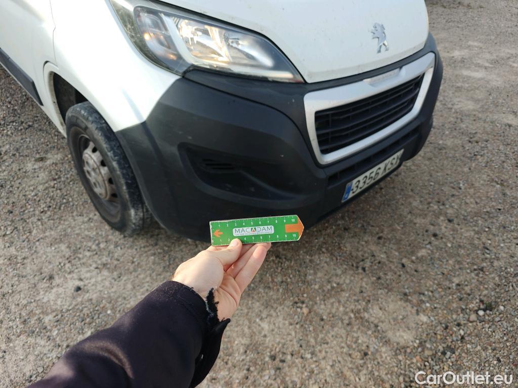  Peugeot  Boxer PEUGEOT  / 2014 / 4P / furgón 335 L2H2 BlueHDi 96KW (130CV) #68