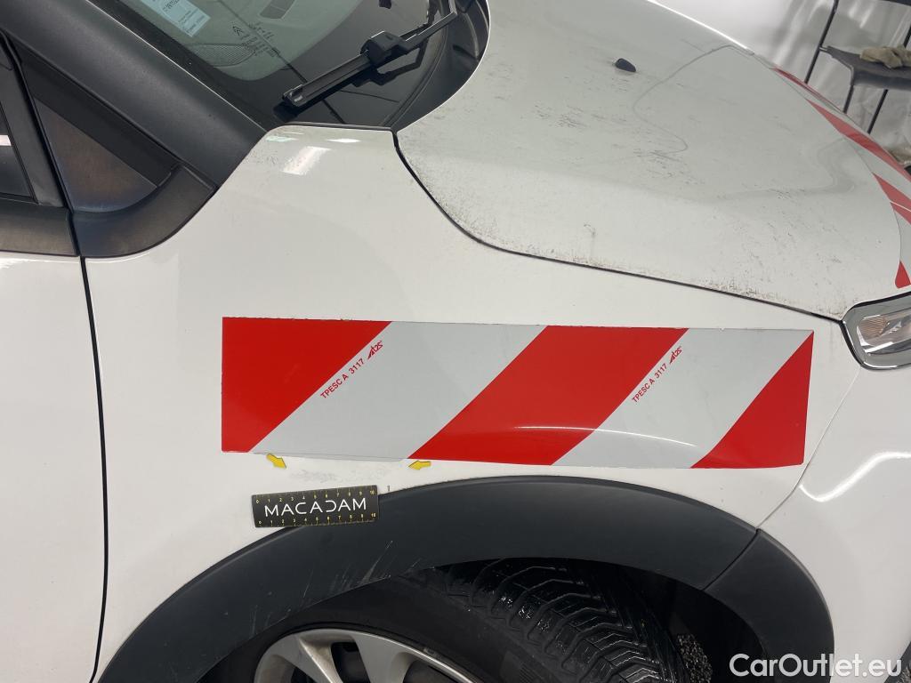  Citroen  C3  Société Feel 1.5 BlueHDI 100CV BVM5 E6dT #1