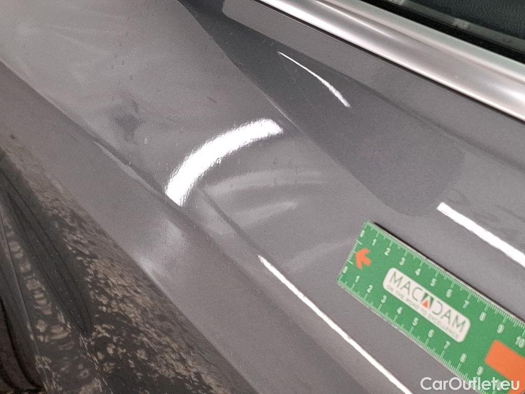  Bmw  Serie 1 BMW Série 1 / 2019 / 5P / Berline 116i DKG7 Business Design #8