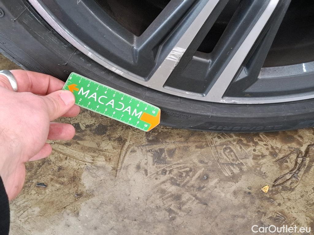  Bmw  Serie 2 BMW Série 2 Gran Coupé / 2019 / 4P / Berline 218D AUTO Business Design #17