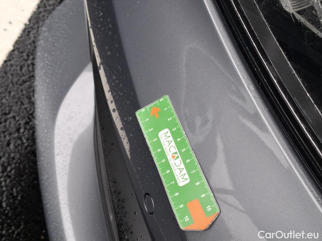  Bmw  Serie 1 BMW Série 1 / 2019 / 5P / Berline 116i DKG7 Business Design #44