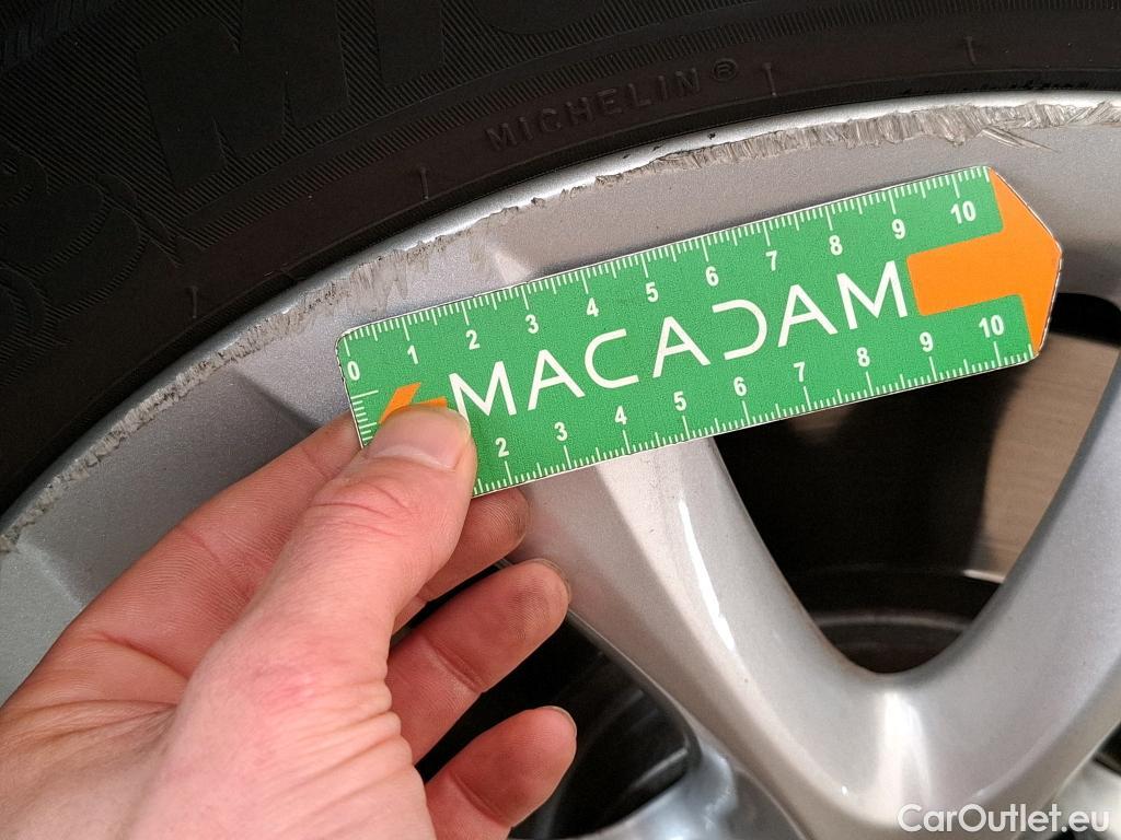  Bmw  Serie 2 BMW  Active Tourer / 2018 / 5P / monospace 225xe Business Design Auto #33