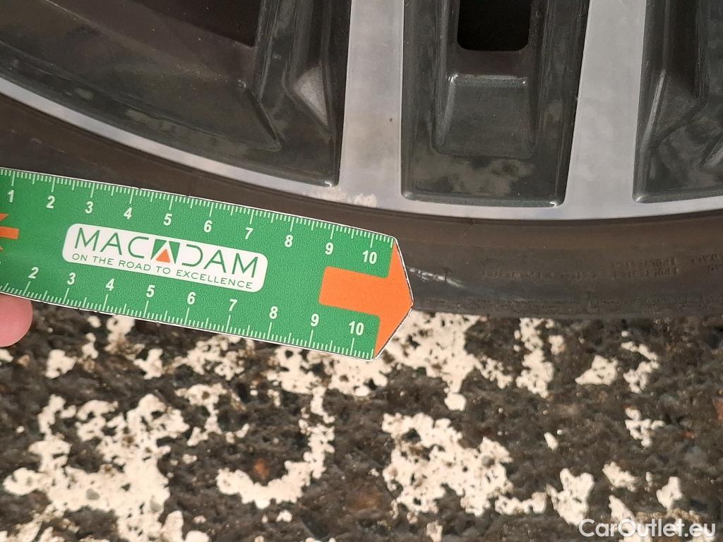  Bmw  Serie 1 BMW Série 1 / 2019 / 5P / Berline 116i DKG7 Business Design #21