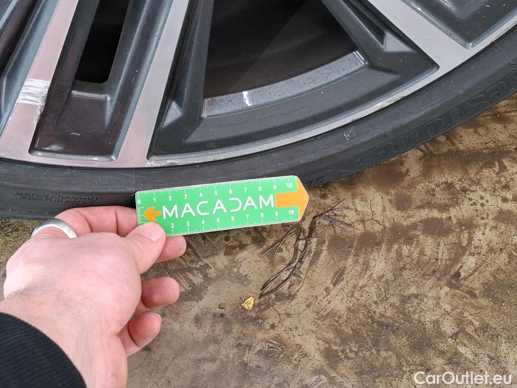  Bmw  Serie 2 BMW Série 2 Gran Coupé / 2019 / 4P / Berline 218D AUTO Business Design #18