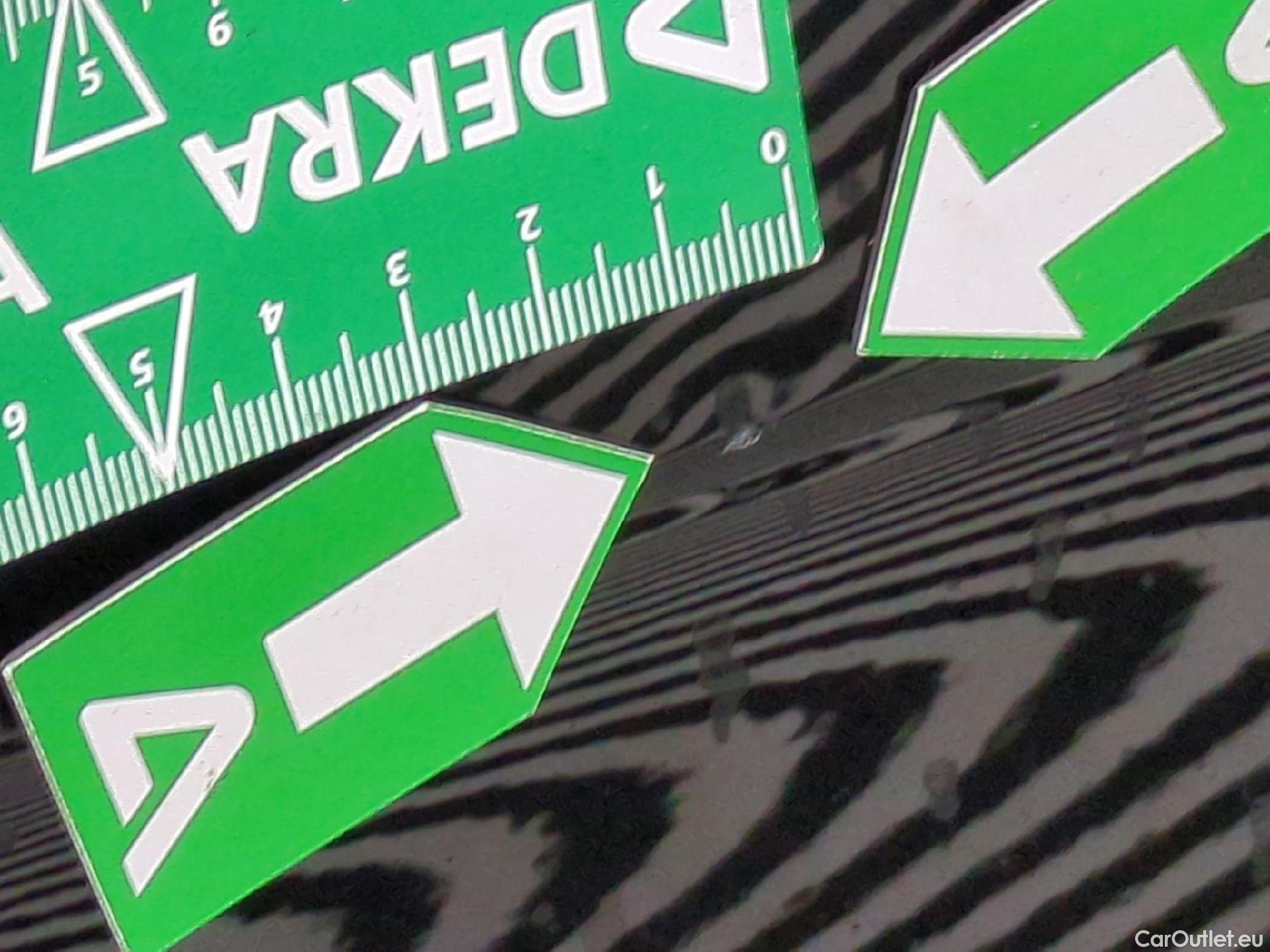  Opel   Grandland X Grandland X Elegance Business 1.5 130CV BVA8 E6d #25