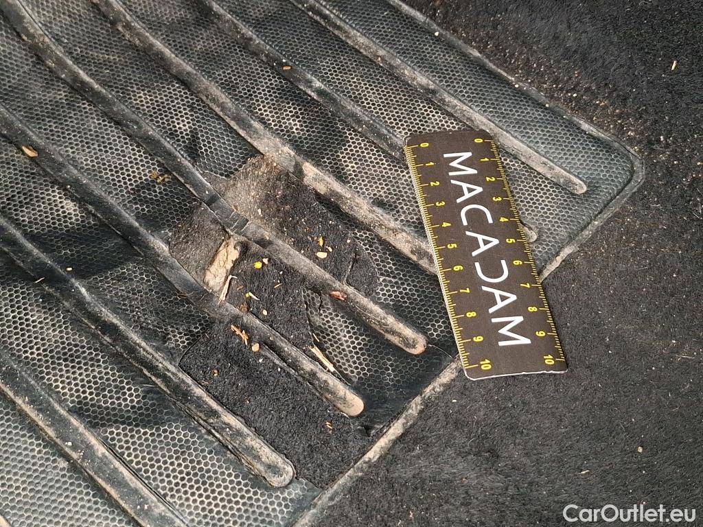  Peugeot  2008  Allure Pack 1.5 HDi 130CV BVA8 E6d #2