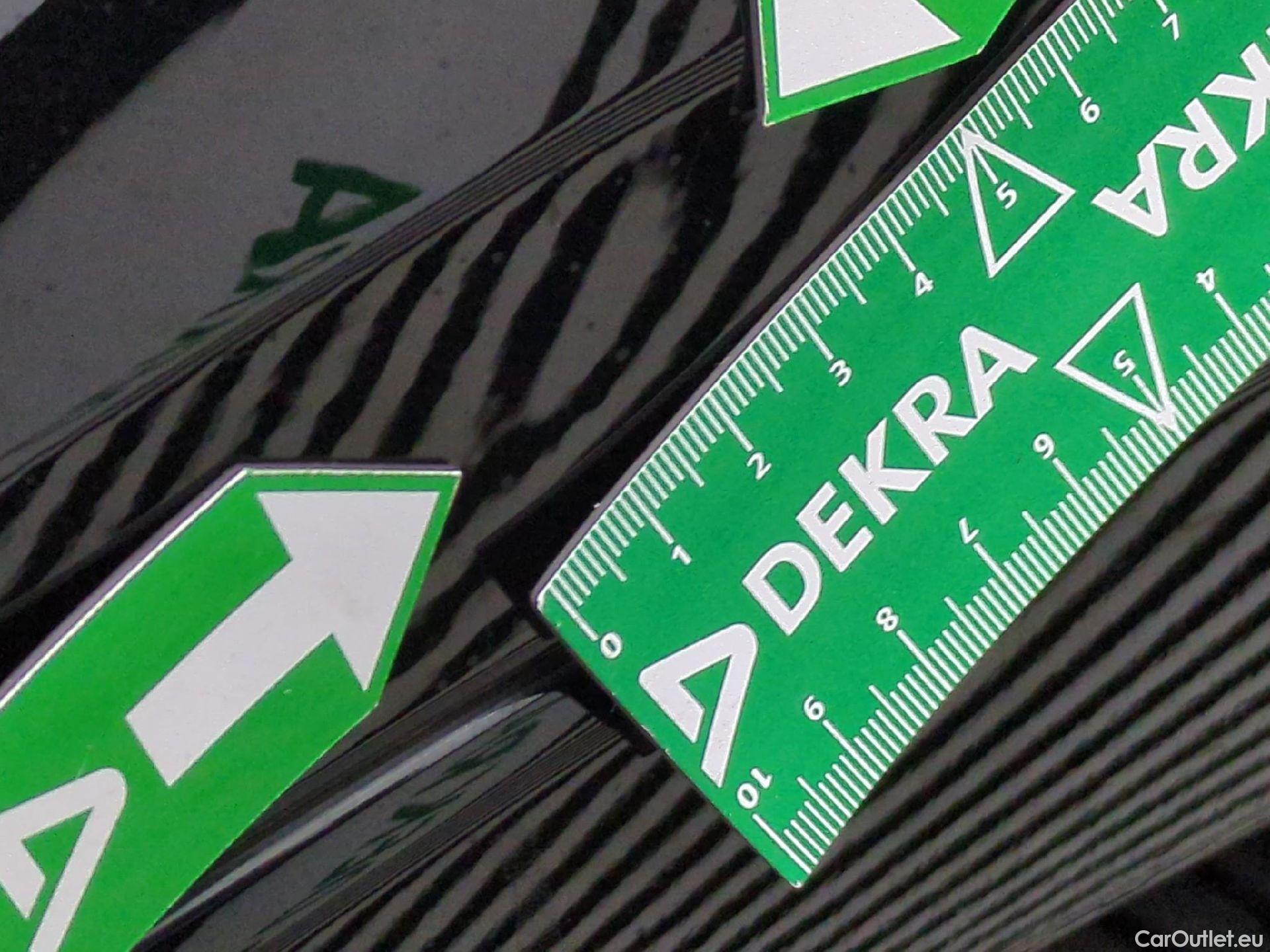  Opel   Grandland X Grandland X Elegance Business 1.5 130CV BVA8 E6d #37