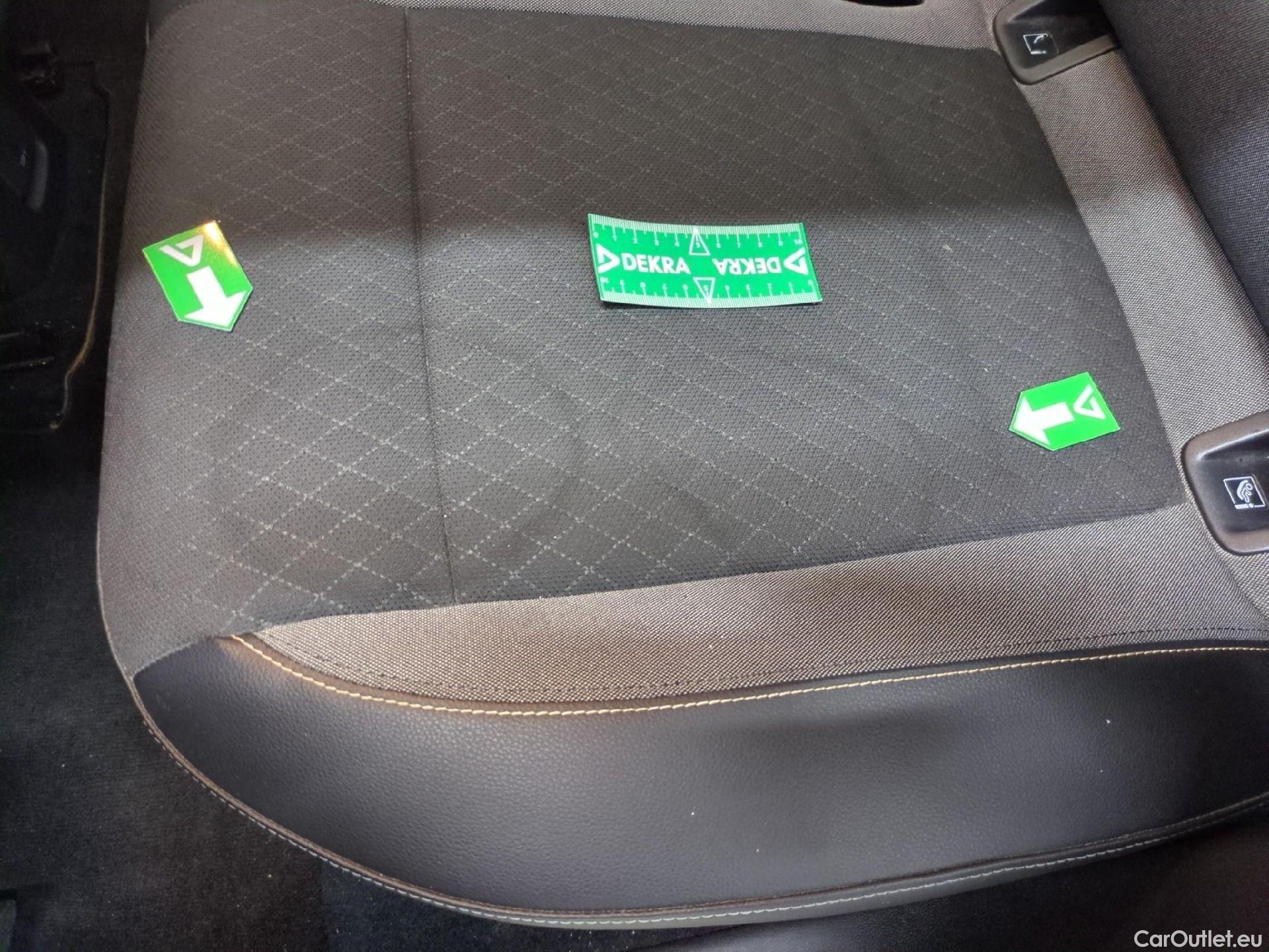  Opel   Grandland X Grandland X Elegance Business 1.5 130CV BVA8 E6d #1