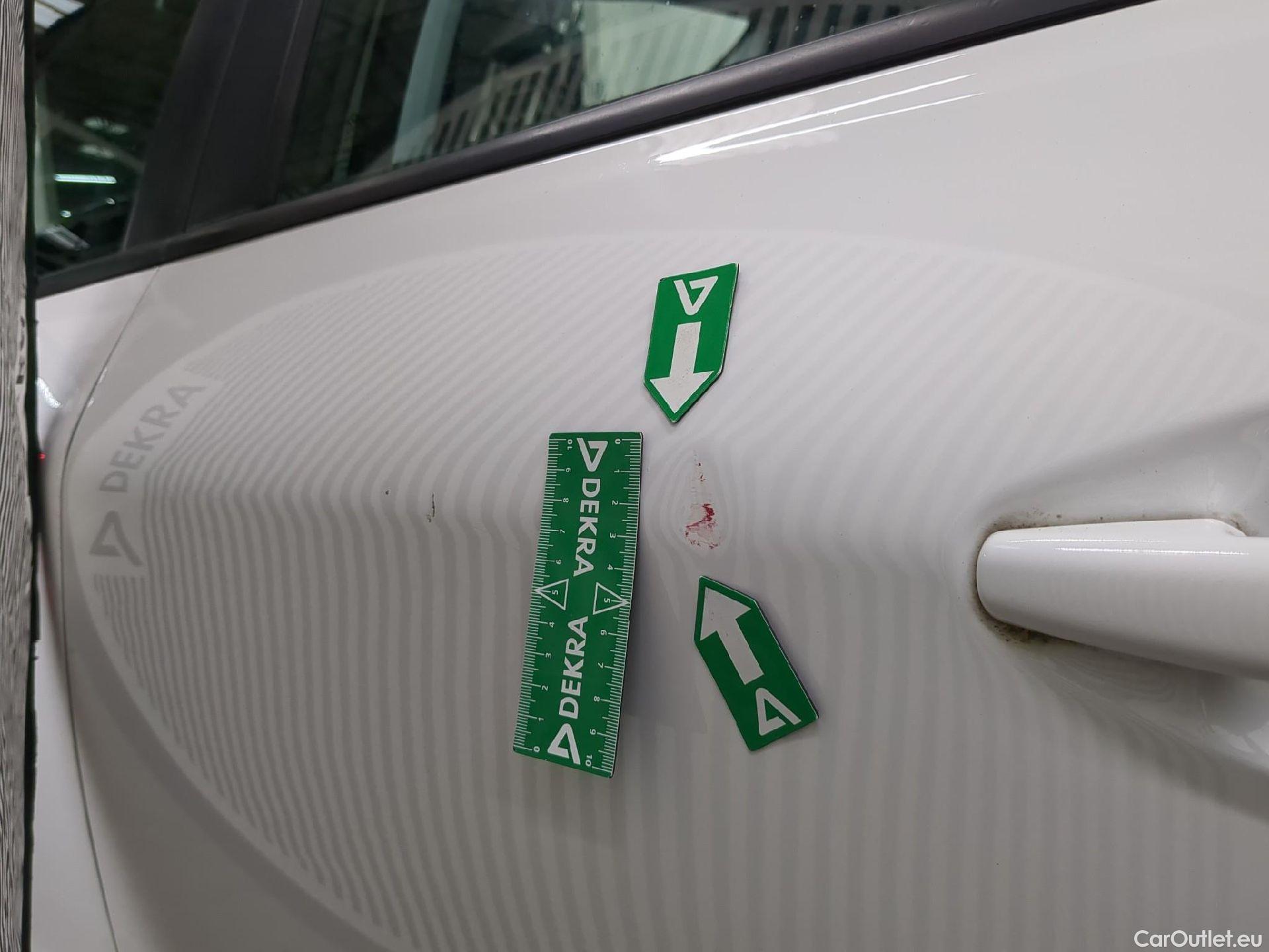  Peugeot  2008 PEUGEOT  5p Crossover BlueHDi 100 ¤6.c S&S ACTIVE BUSINESS #17