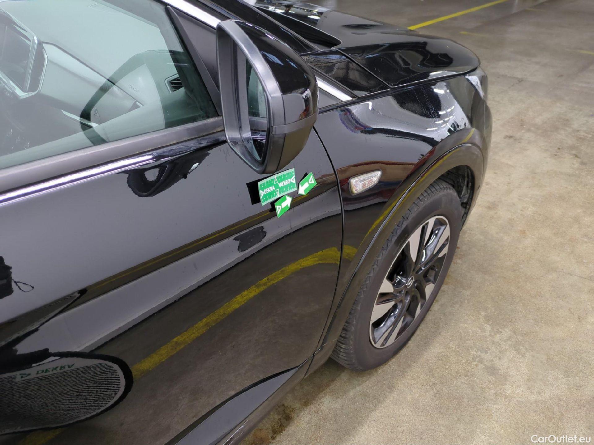  Opel   Grandland X Grandland X Elegance Business 1.5 130CV BVA8 E6d #24