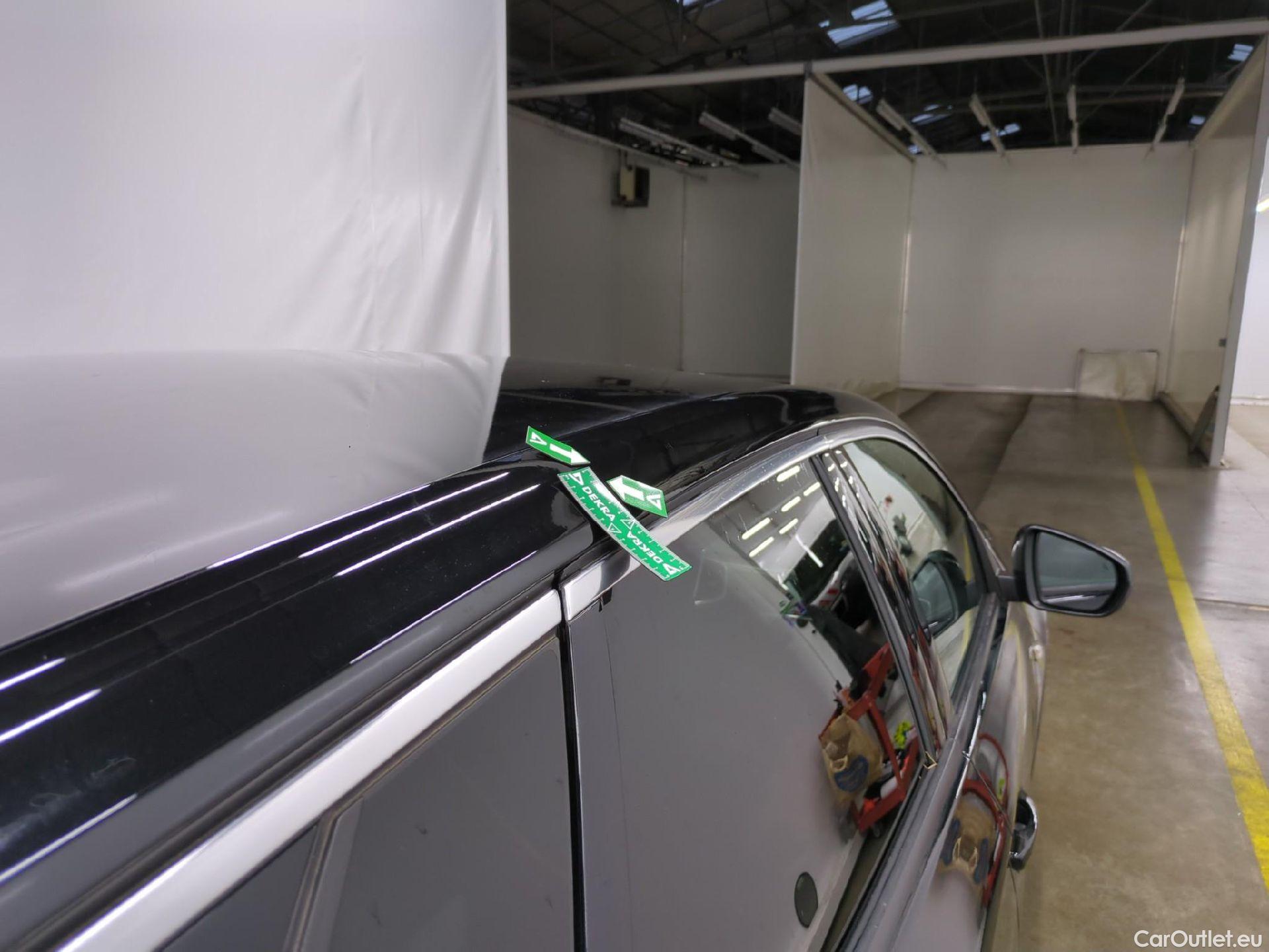  Opel   Grandland X Grandland X Elegance Business 1.5 130CV BVA8 E6d #11