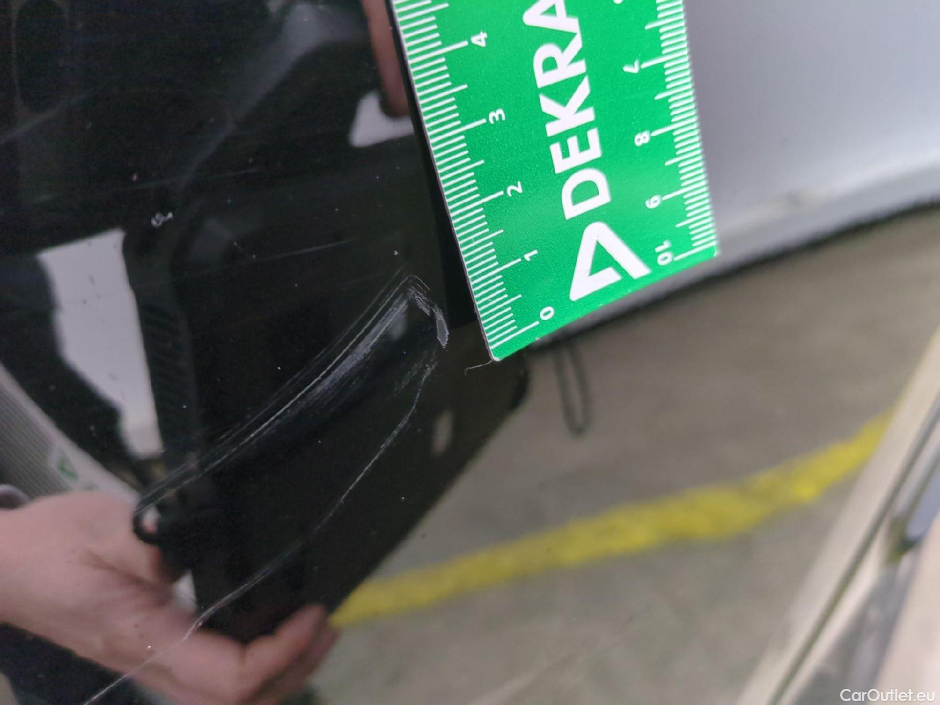  Opel   Grandland X Grandland X Elegance Business 1.5 130CV BVA8 E6d #39