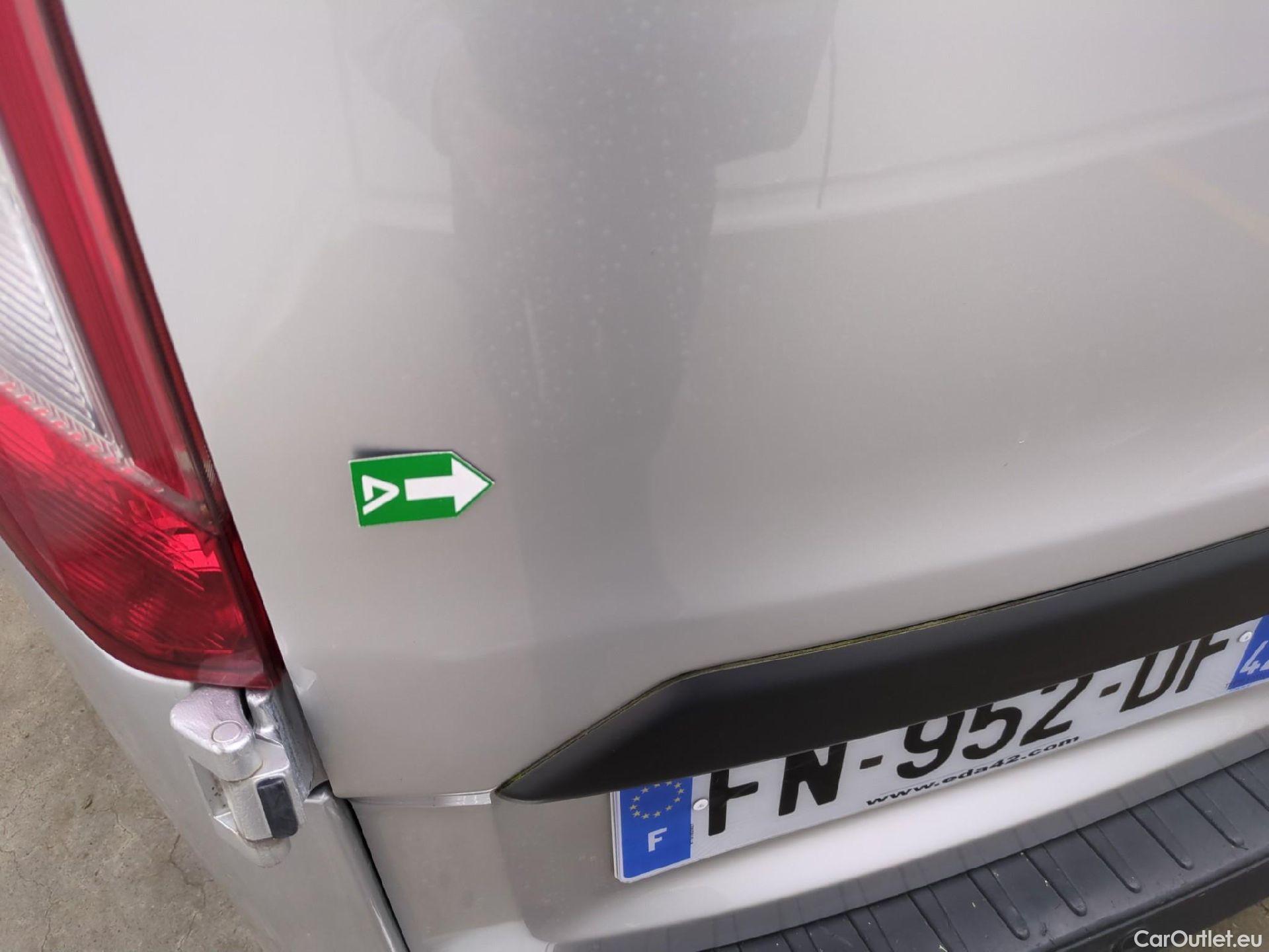  Ford  Transit FORD  Custom / 2018 / 4P / Fourgon tôlé 2.0 ECOBLUE 105 300 L1H2 TREND BUSINESS #29