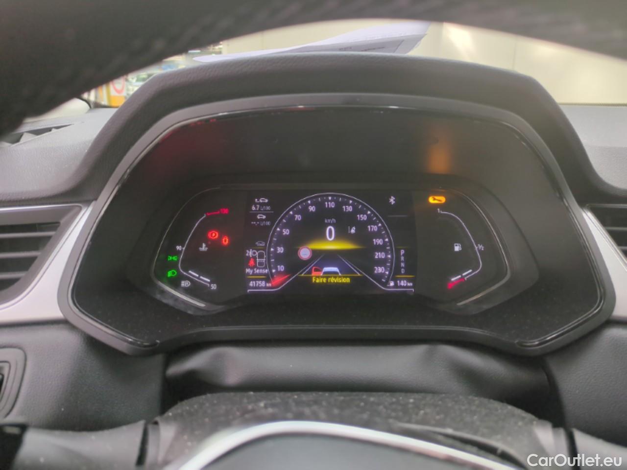  Renault  Captur RENAULT  / 2019 / 5P / SUV techno mild hybrid 160 EDC #3