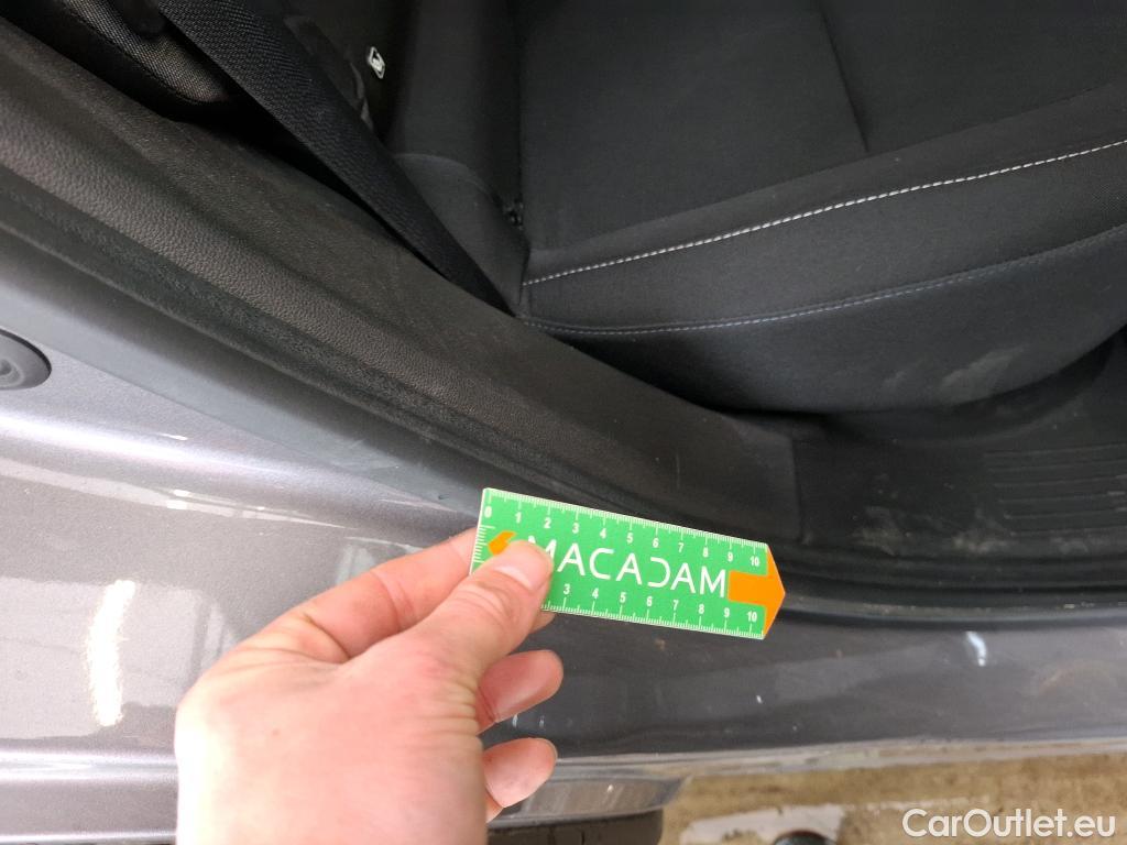  Renault  Captur  II Business 1.5 dCi 95CV BVM6 E6dT #17