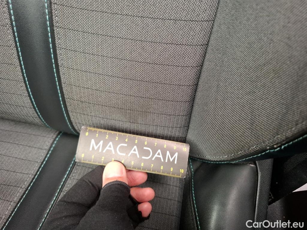  Peugeot  2008  Allure Pack 1.5 HDi 130CV BVA8 E6d #31