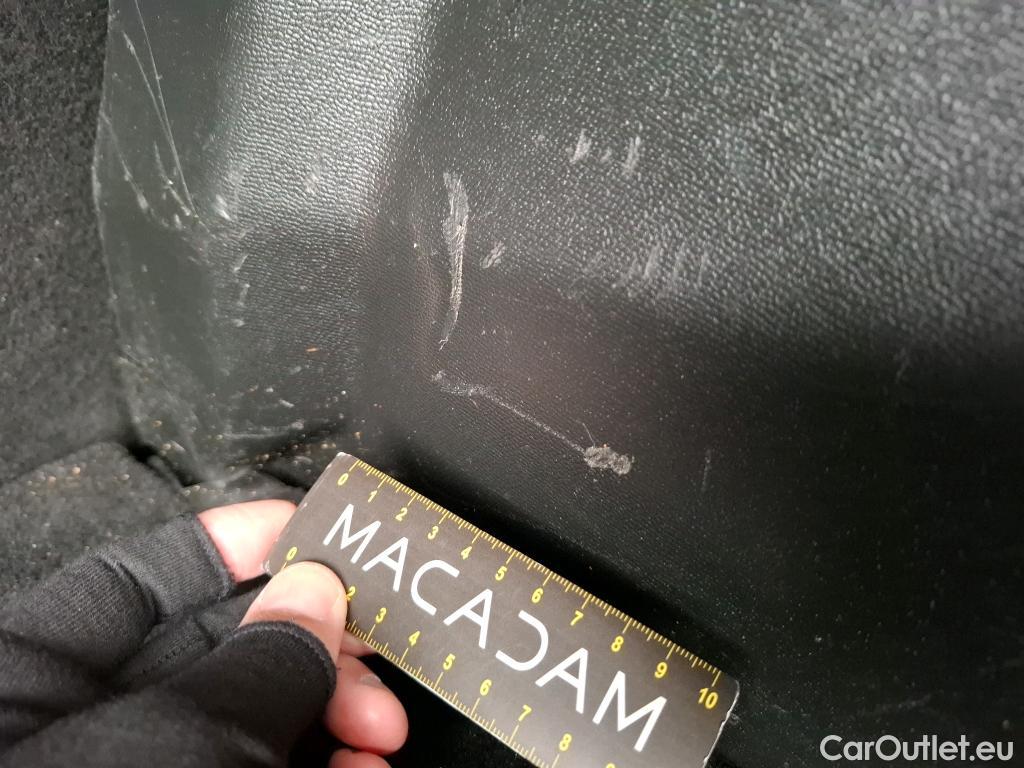  Peugeot  2008  Allure Pack 1.5 HDi 130CV BVA8 E6d #23