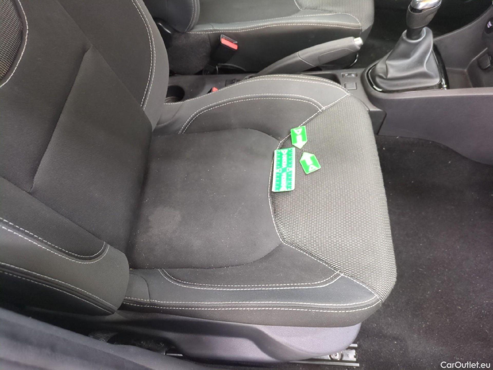  Renault  Clio  IV Air MediaNav 1.5 dCi 75CV BVM5 E6 #4