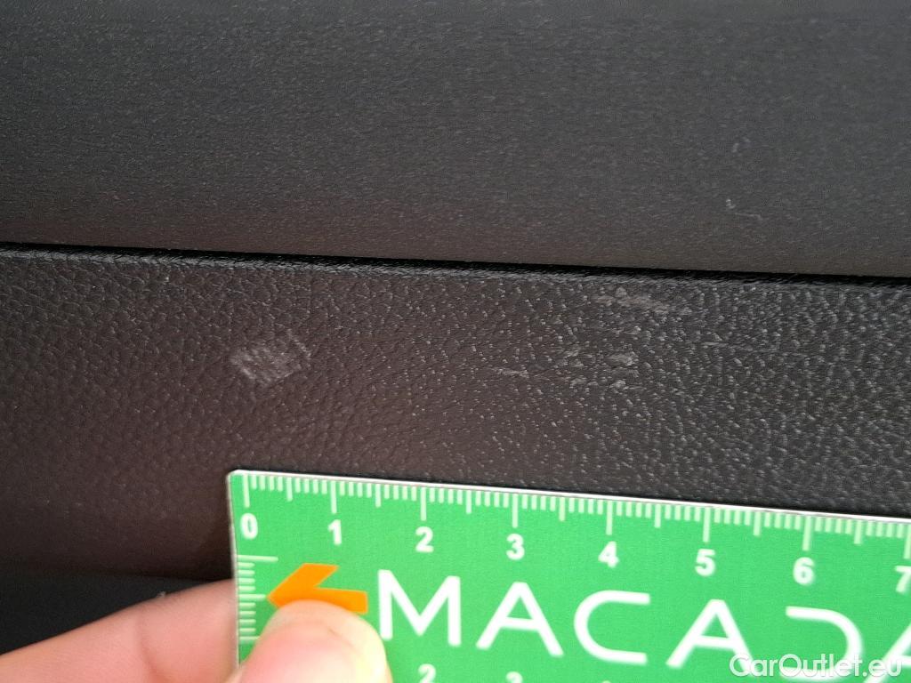  Renault  Captur  II Business 1.5 dCi 95CV BVM6 E6dT #16