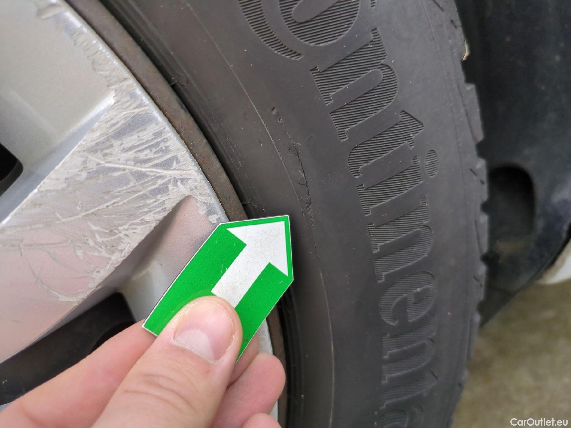  Renault  Clio  IV Air MediaNav 1.5 dCi 75CV BVM5 E6 #9