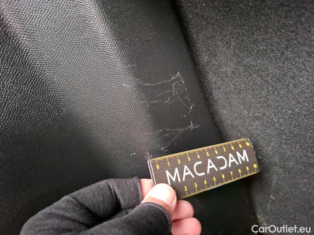  Peugeot  2008  Allure Pack 1.5 HDi 130CV BVA8 E6d #27