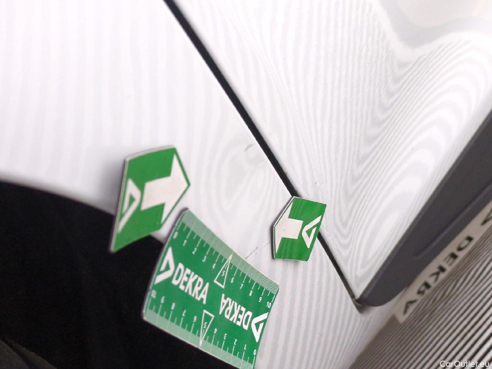  Renault  Clio  IV Air MediaNav 1.5 dCi 75CV BVM5 E6 #10