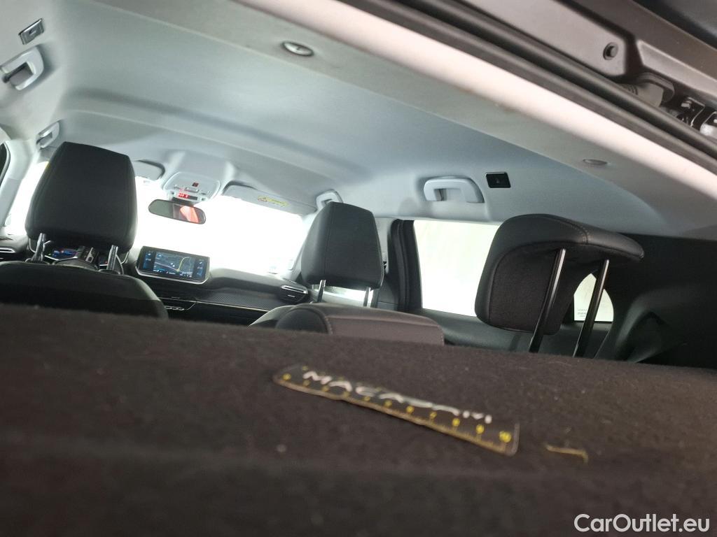  Peugeot  2008  Allure Pack 1.5 HDi 110CV BVM6 E6d #9