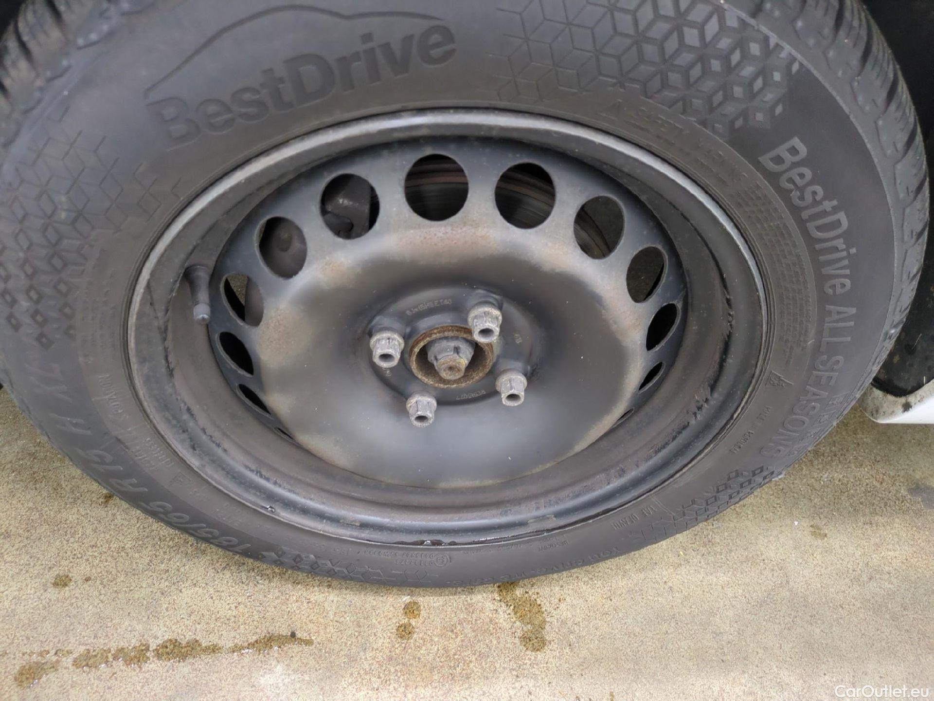  Renault  Clio  IV Air MediaNav 1.5 dCi 75CV BVM5 E6 #6