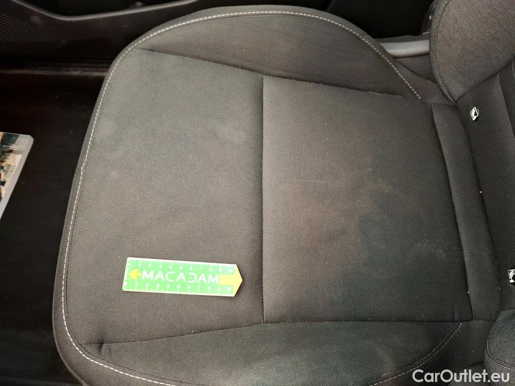  Renault  Captur  II Business 1.5 dCi 95CV BVM6 E6dT #19