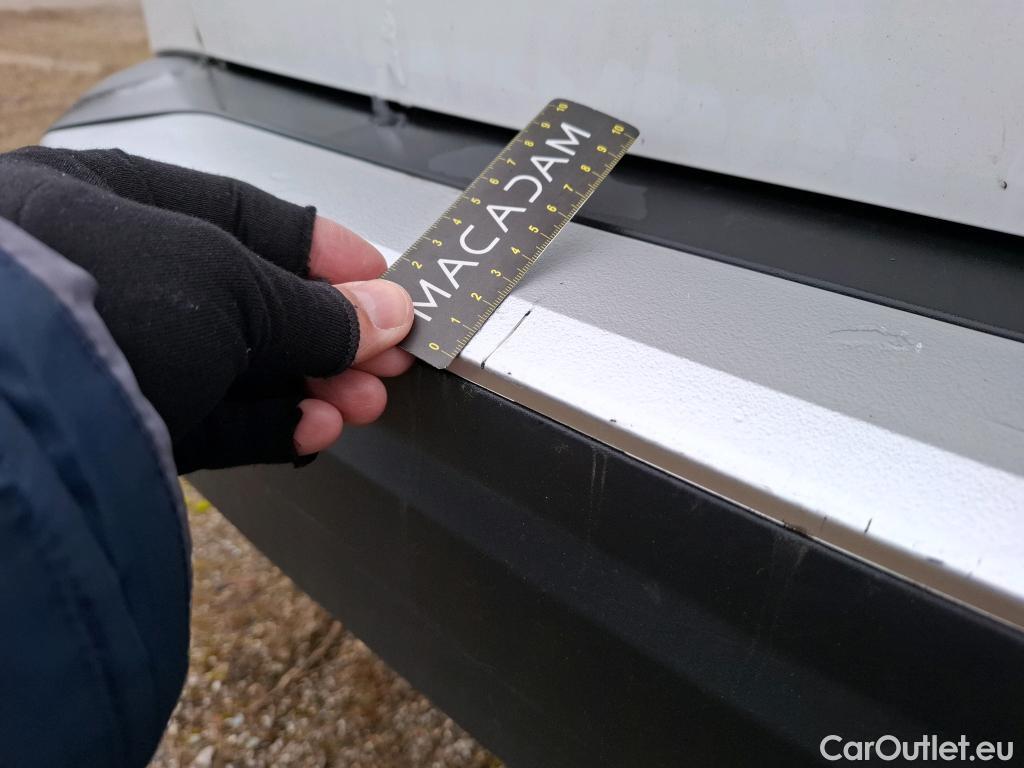  Peugeot  2008  Allure Pack 1.5 HDi 130CV BVA8 E6d #18