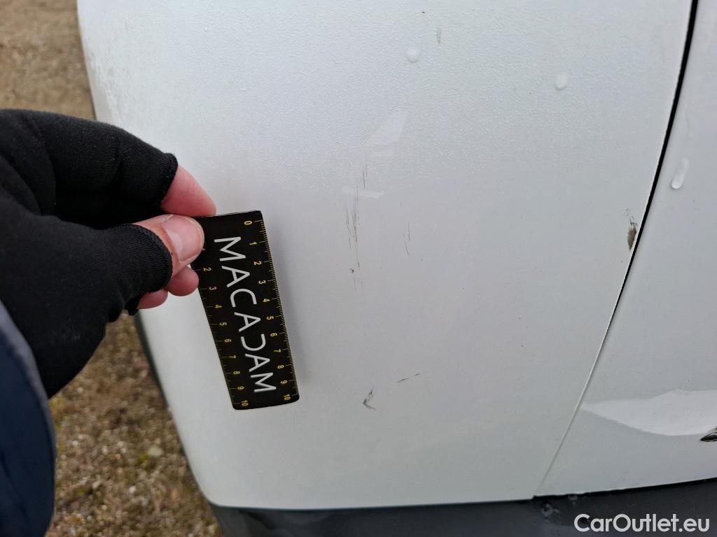  Peugeot  2008  Allure Pack 1.5 HDi 130CV BVA8 E6d #48