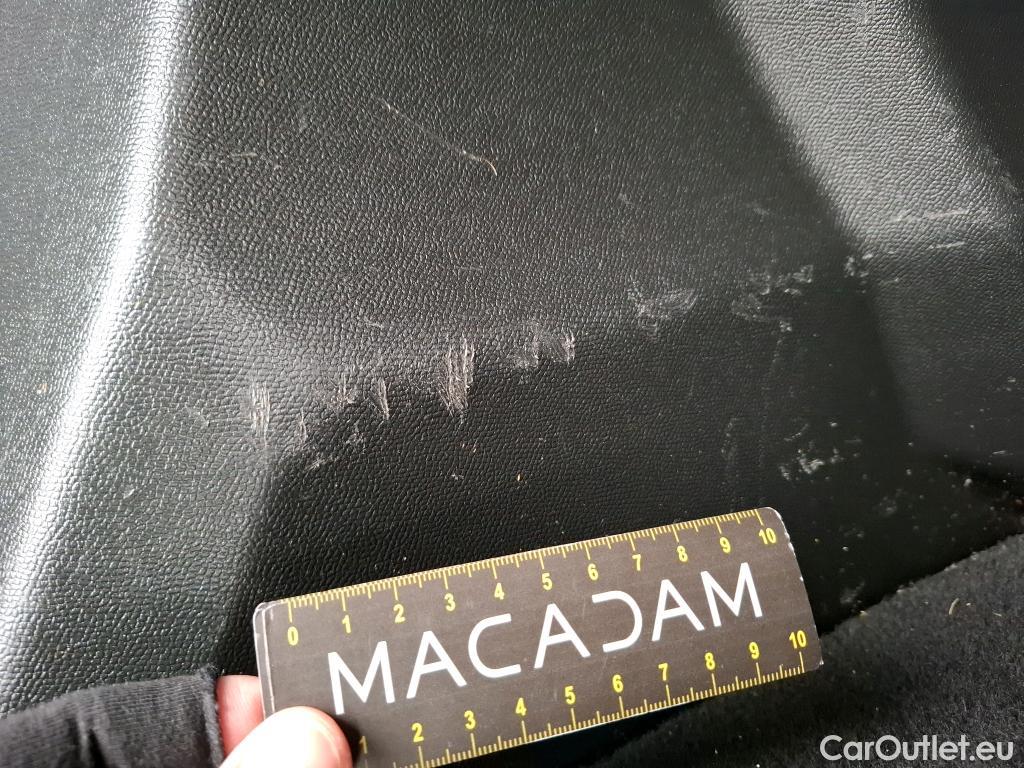  Peugeot  2008  Allure Pack 1.5 HDi 130CV BVA8 E6d #26