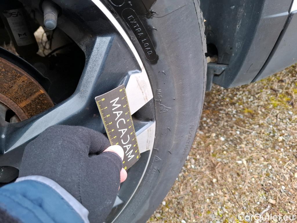  Peugeot  2008  Allure Pack 1.5 HDi 130CV BVA8 E6d #14