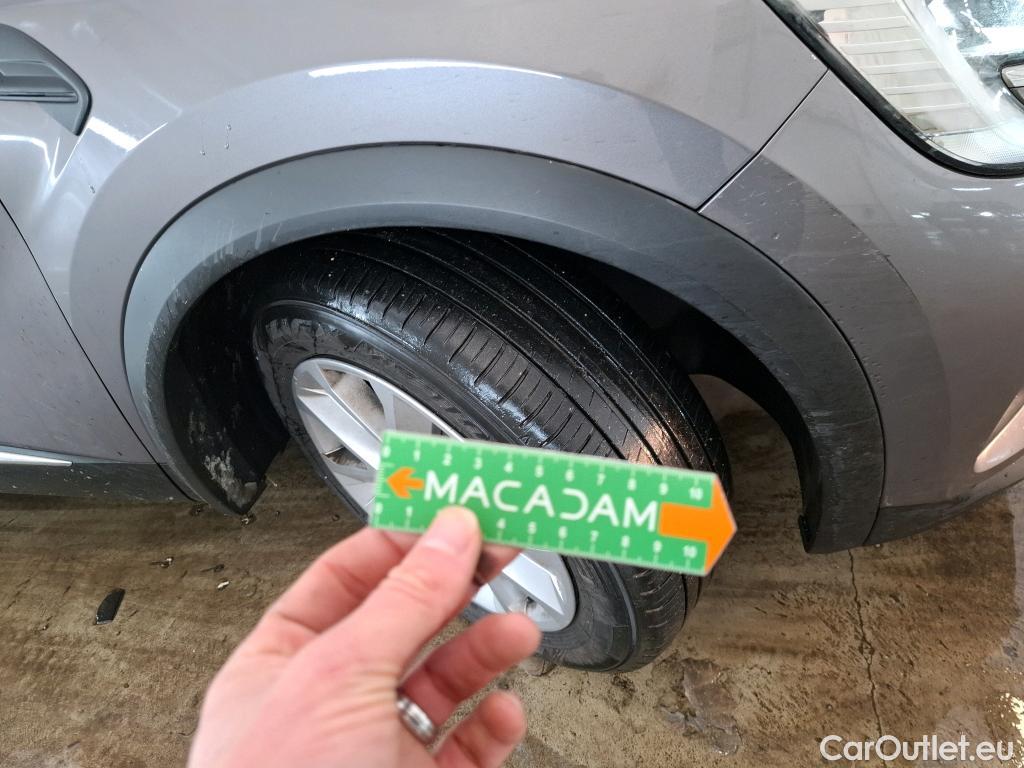  Renault  Captur  II Business 1.5 dCi 95CV BVM6 E6dT #26