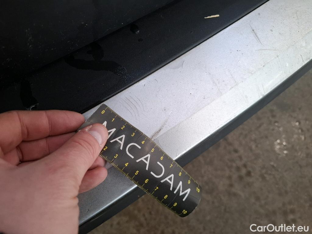  Peugeot  2008  Allure Pack 1.5 HDi 110CV BVM6 E6d #19