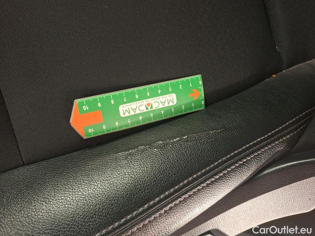  Renault  Kangoo RENAULT  / 2021 / 4P / Fourgonnette Gd Confort Blue dCi 95 BVA - 22 #12