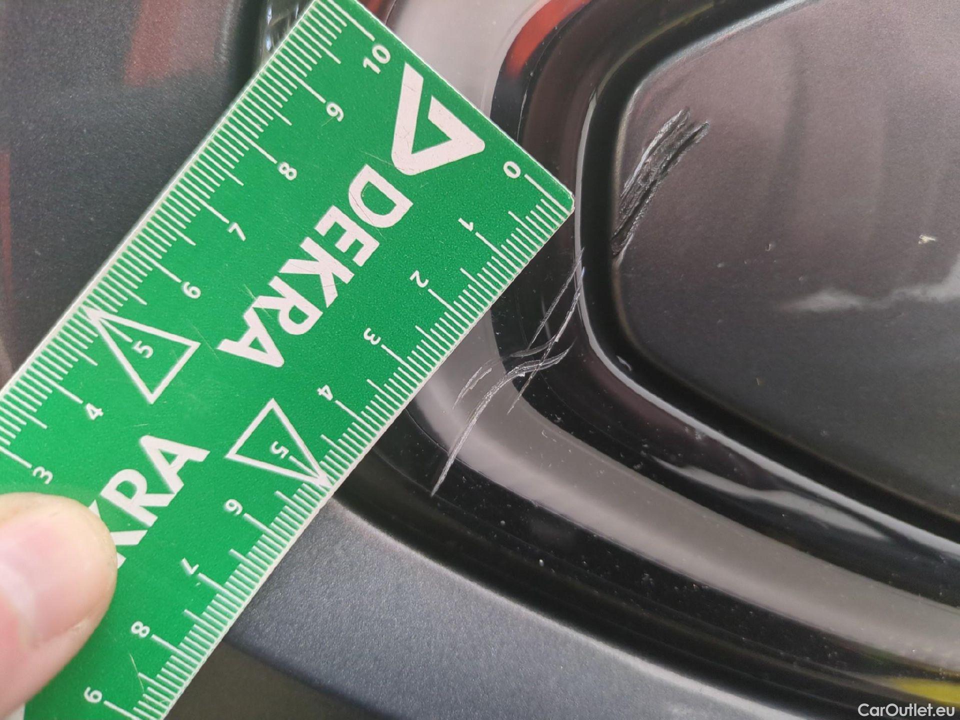  Volkswagen  T-ROC VOLKSWAGEN  / 2021 / 5P / SUV 2.0 TDI 150 LIFE PLUS DSG7 #2