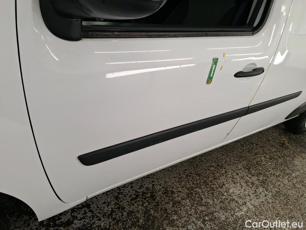  Renault  Kangoo  Express Maxi Extra (Série Spéciale) 1.5 #32