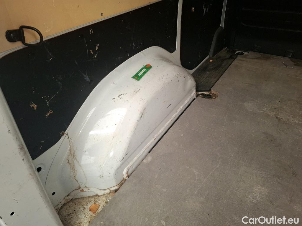  Renault  Kangoo RENAULT  / 2021 / 4P / Fourgonnette Gd Confort Blue dCi 95 BVA - 22 #29