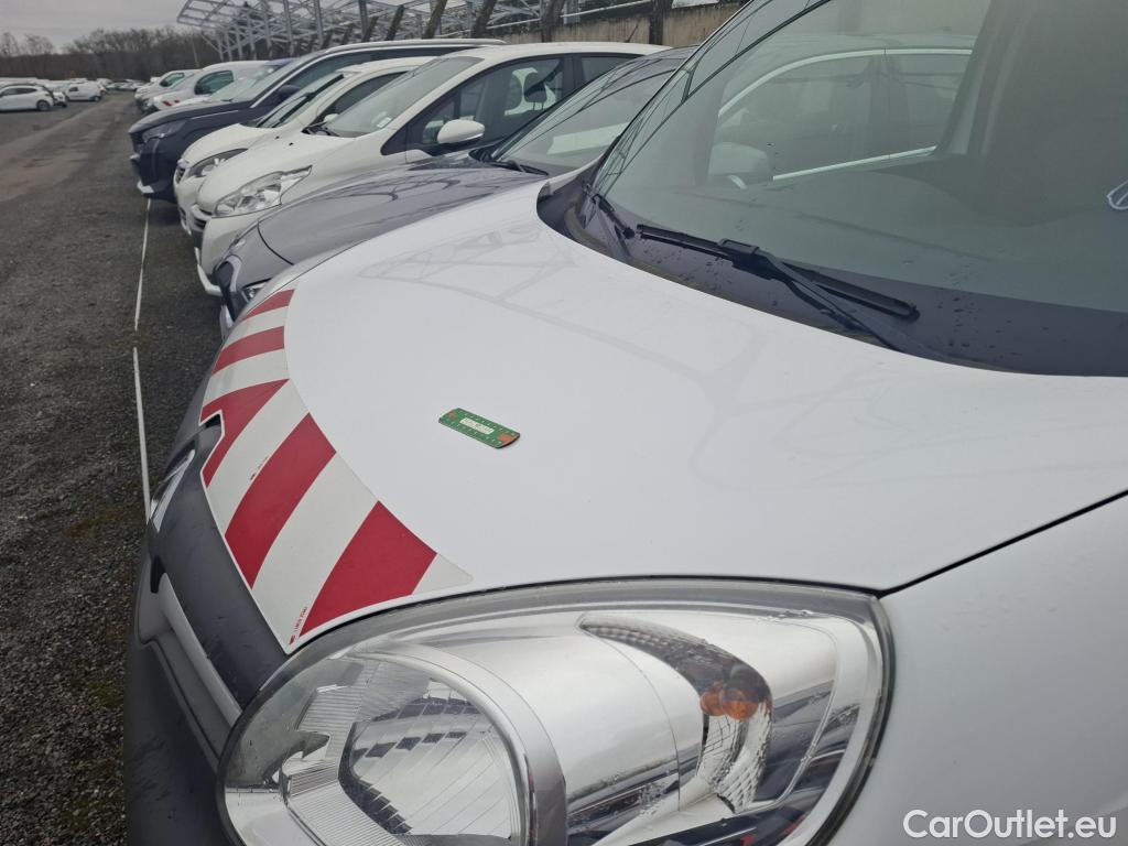  Renault  Kangoo  Express Maxi Extra (Série Spéciale) 1.5 #13