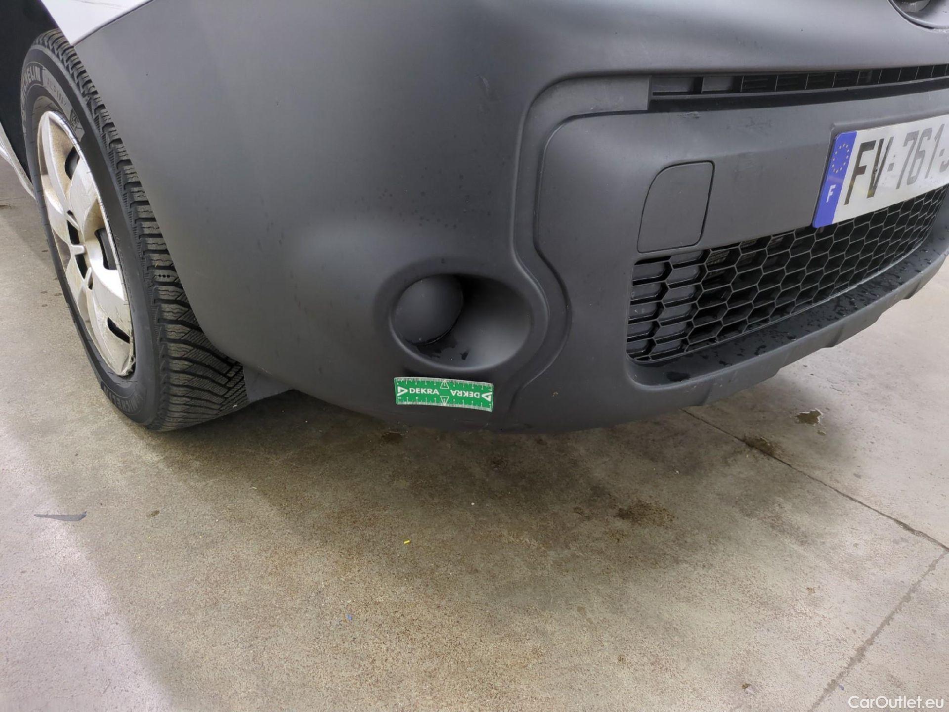  Renault  Kangoo  II Express Maxi Extra (Série Spéciale) 1.5 dCi 95CV BVM6 E6dT #31