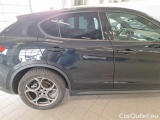  Alfa Romeo   STELVIO ALFA ROMEO / 2017 / 5P / SUV 2.2 TD 190 CV SPRINT AT8 Q4 #65