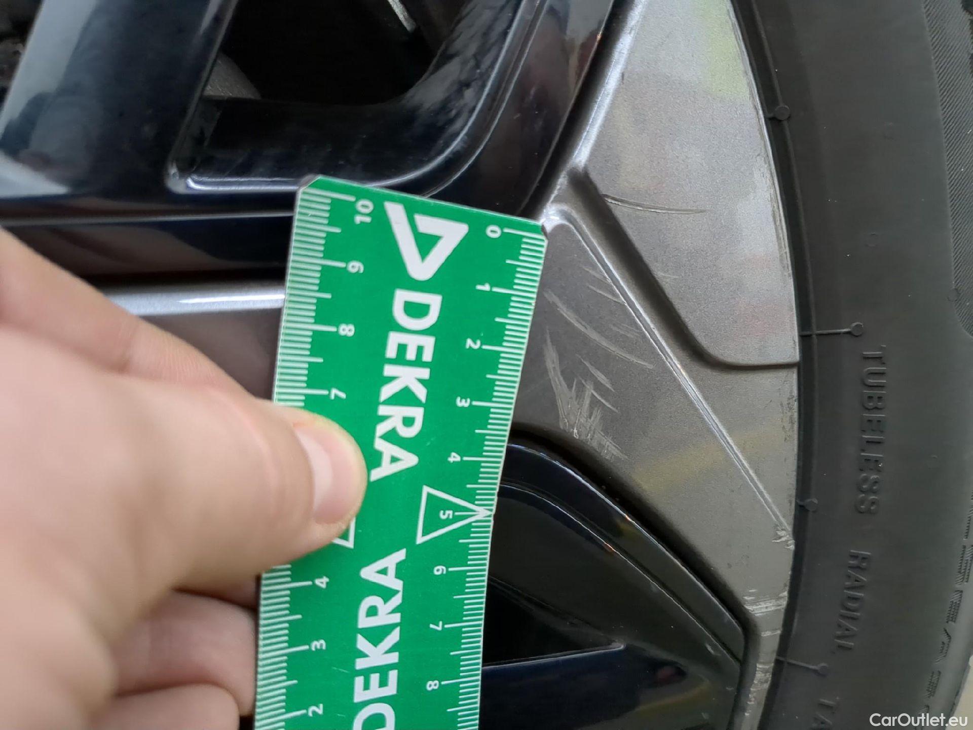  Citroen  C4  X Feel Pack 1.2 PureTech 130CV BVA8 6E #3