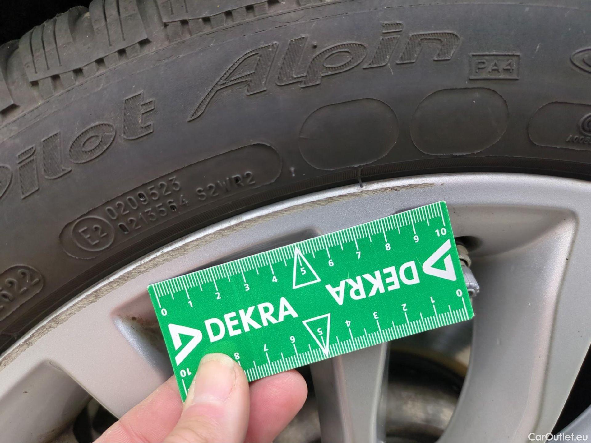  Bmw  Serie 5 BMW Série 5 / 2020 / 4P / Berline 520i 184ch Luxury BVA8 #6