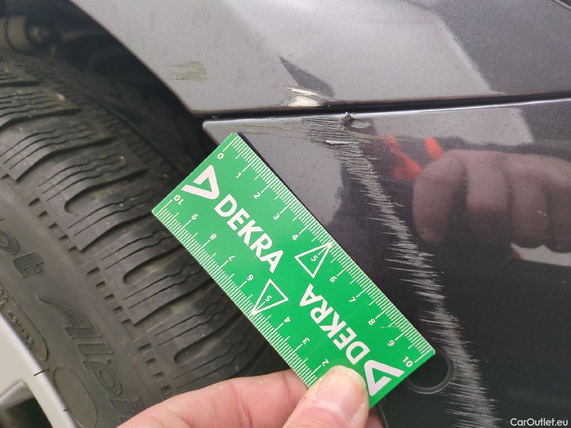  Bmw  Serie 5 BMW Série 5 / 2020 / 4P / Berline 520i 184ch Luxury BVA8 #16