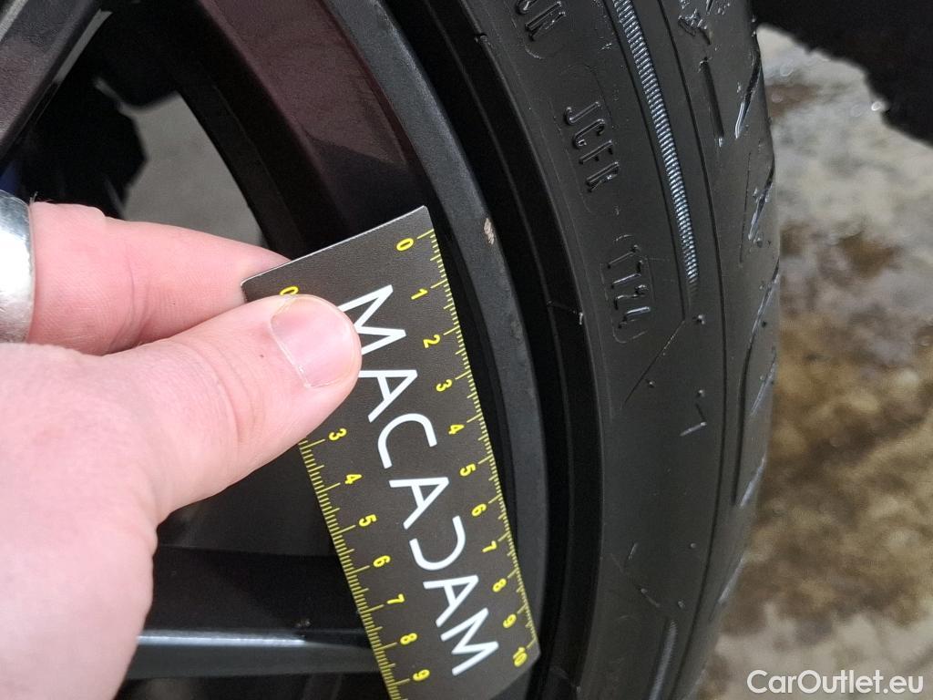  Bmw  Serie 1 BMW Série 1 / 2019 / 5P / Berline 2.0 120D AUTO M Sport #11