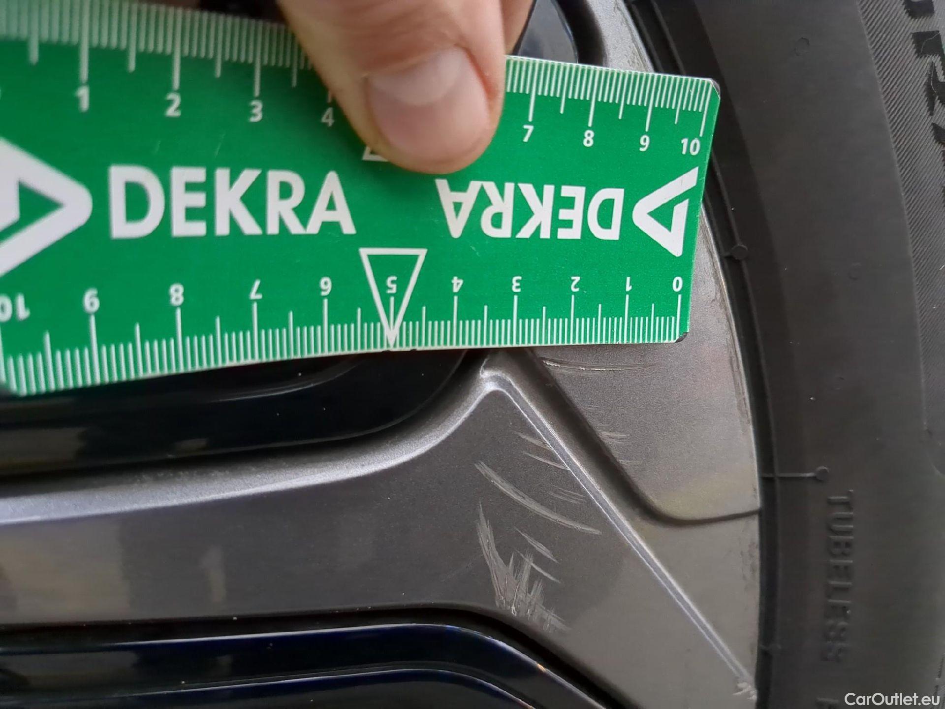  Citroen  C4  X Feel Pack 1.2 PureTech 130CV BVA8 6E #4