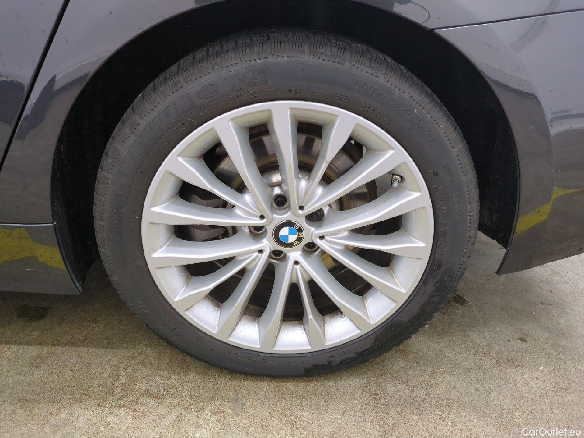  Bmw  Serie 5 BMW Série 5 / 2020 / 4P / Berline 520i 184ch Luxury BVA8 #4